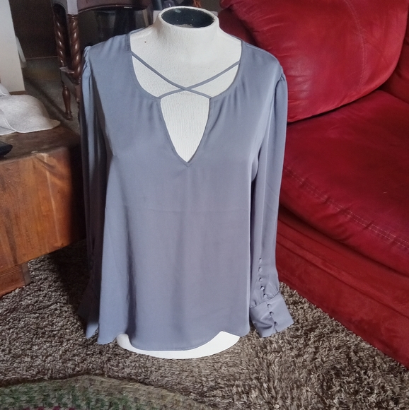 CHIC Gray Express Pre-owned Polyester Blouse - Picture 6 of 7